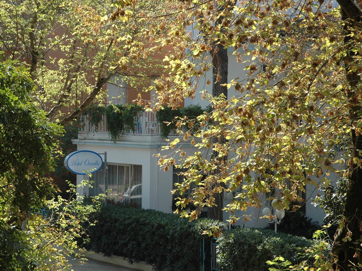 Hotel Pensione Ornella Чезенатико Экстерьер фото